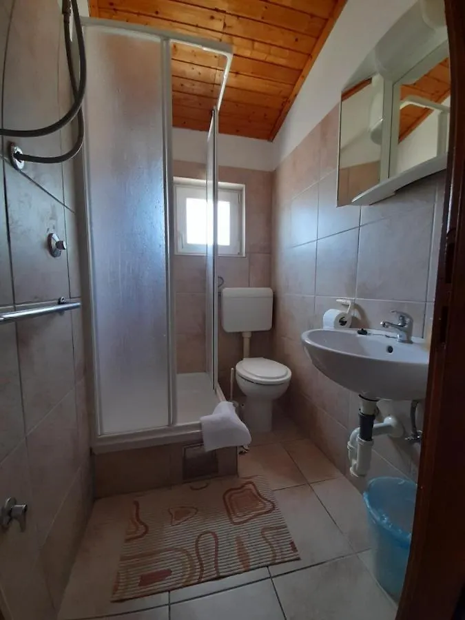 Apartmani Tomic Seline Gasthof