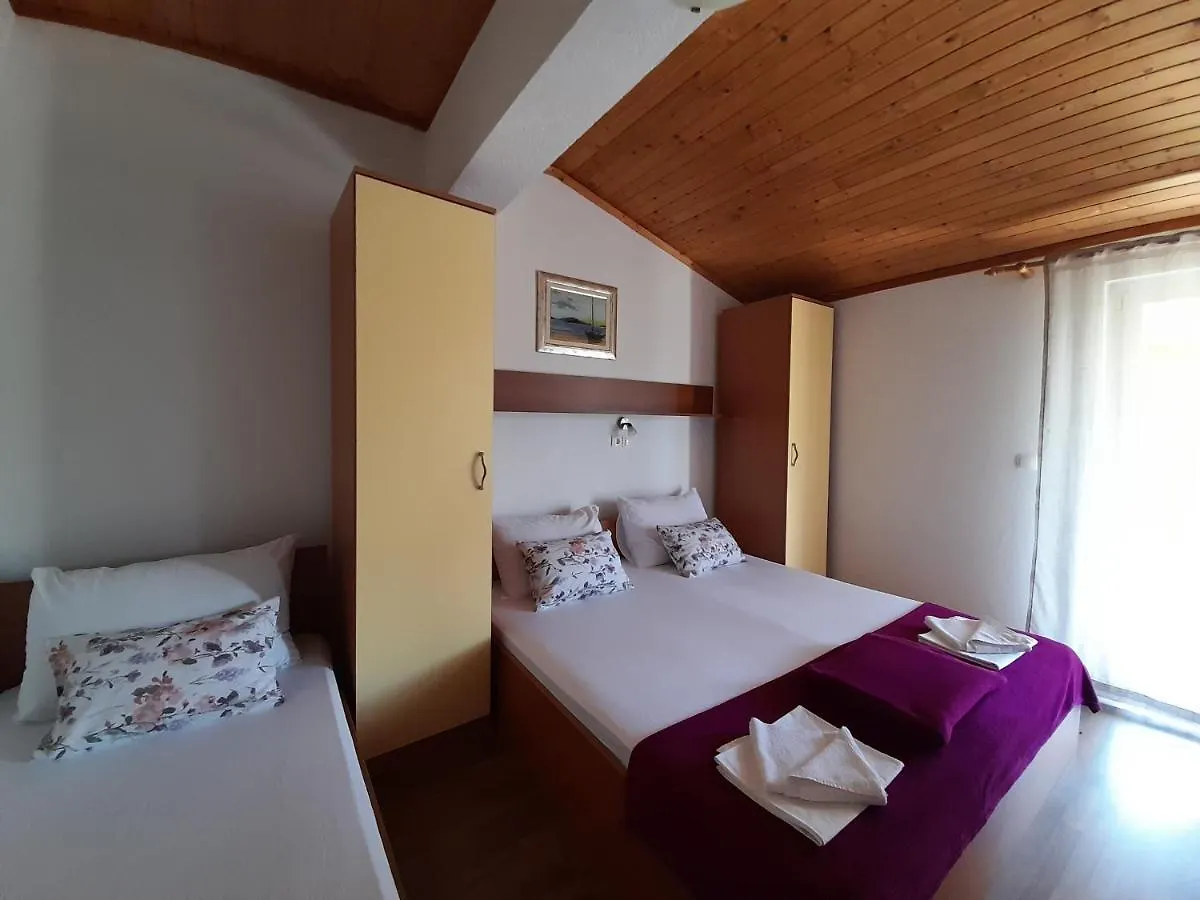Apartmani Tomic Seline 0*,  Kroatien