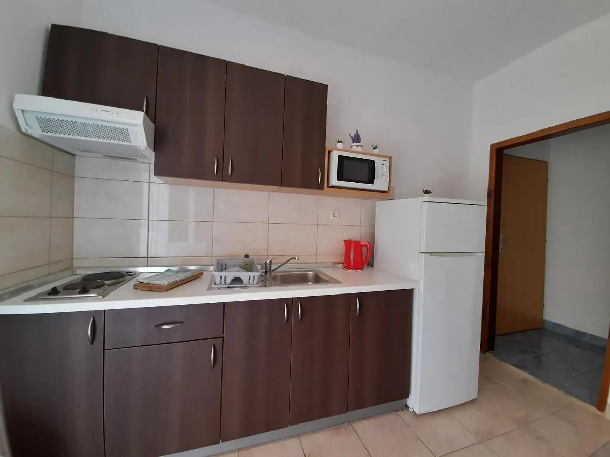 Apartmani Tomic سيلين بيت ضيافة